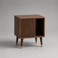 Table de chevet rectangulaire en MDF plaqué noyer brun avec porte rainurée et niche, 60 × 40 × 70 cm