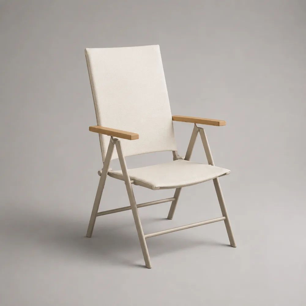 Fauteuil pliant d’intérieur et d’extérieur en acier et textilène beige avec accoudoirs en bois marron clair, 58 × 67 × 95 cm