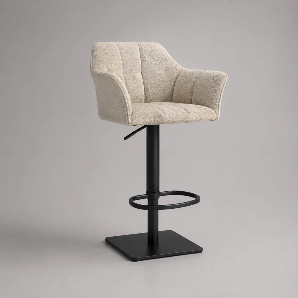 Tabouret de bar réglable et pivotant en tissu bouclette crème et acier noir, 57 × 54 × 87-108 cm