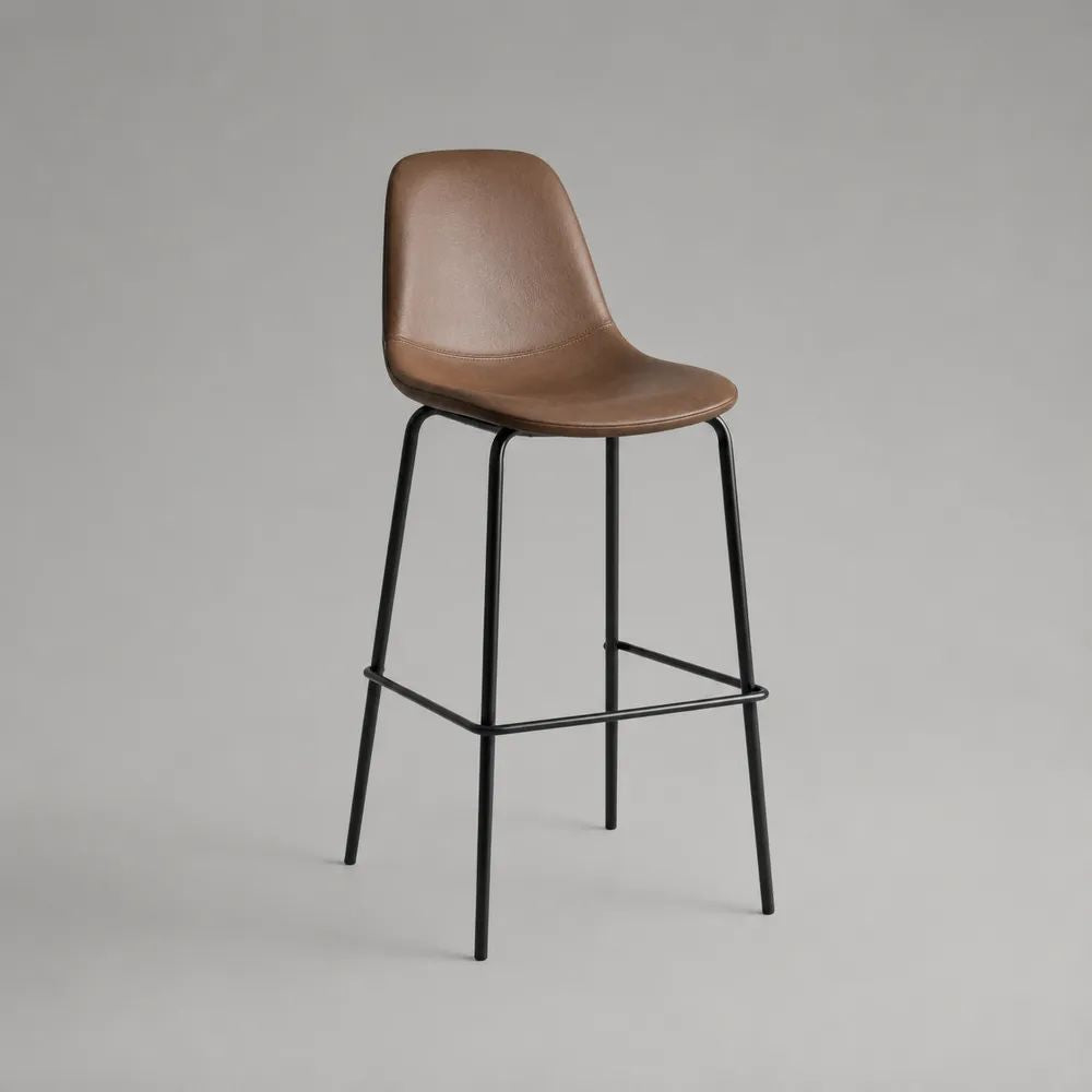 Tabouret de bar avec dossier en polyuréthane marron et acier noir, 47 × 52 × 105 cm, hauteur d’assise 75 cm
